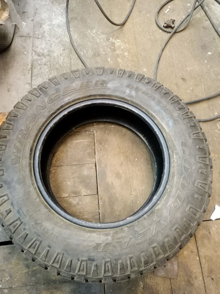 Шины всесезонные Goodyear 255/70 R18 на Land Rover Discovery IV, Land ...