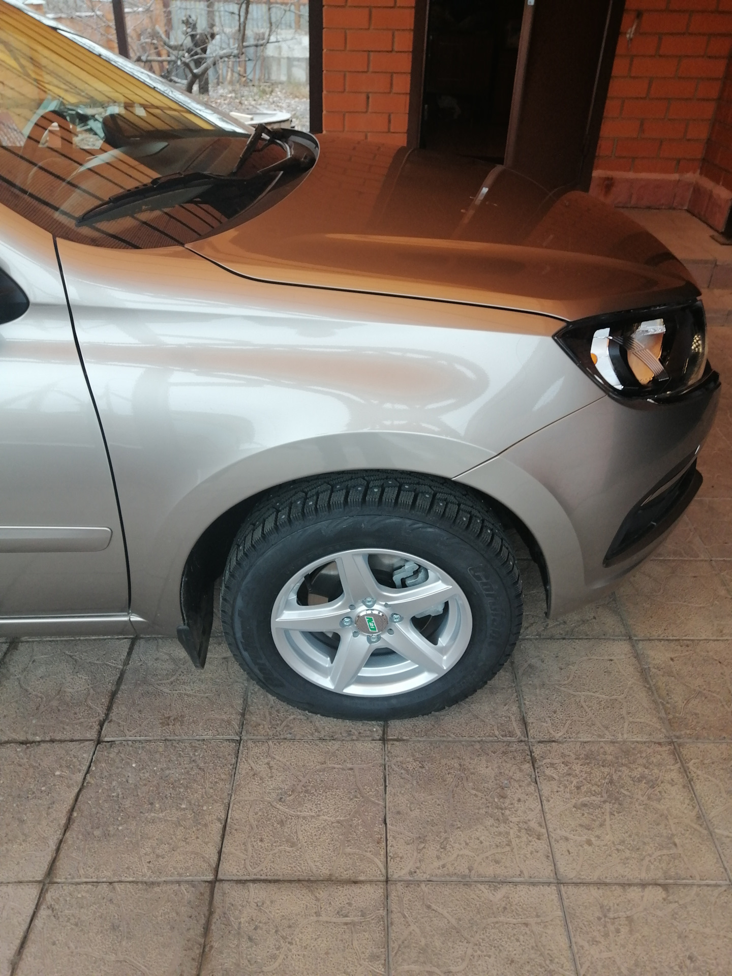 Начинаем обкатку шин — Lada Гранта Универсал, 1,6 л, 2021 года | другое ...