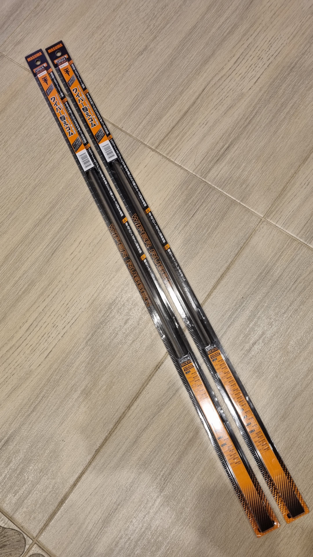 27. Замена резинок дворников Denso → Masuma — Toyota Prius (20), 1,5 л ...