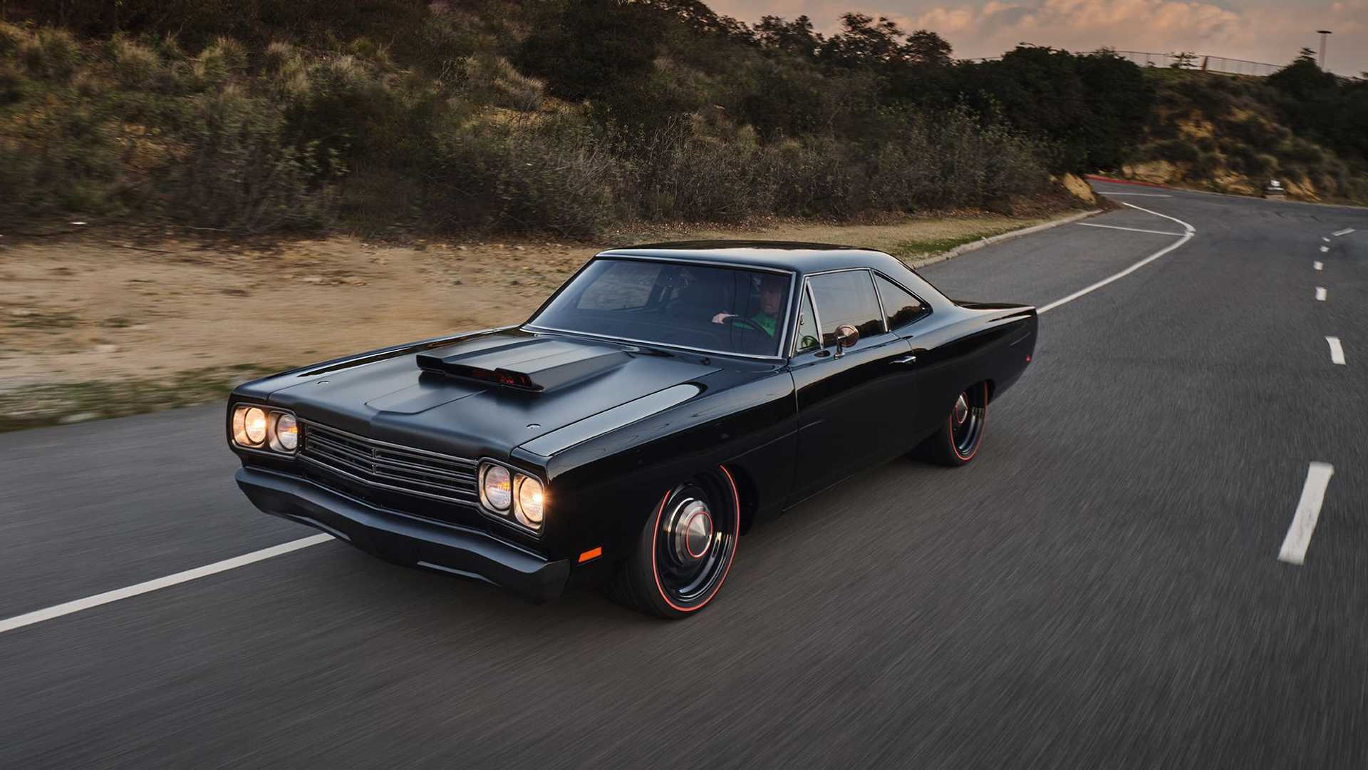 Plymouth Roadrunner рестомод для Кевина Харта — Сообщество «Автотюнинг» на  DRIVE2