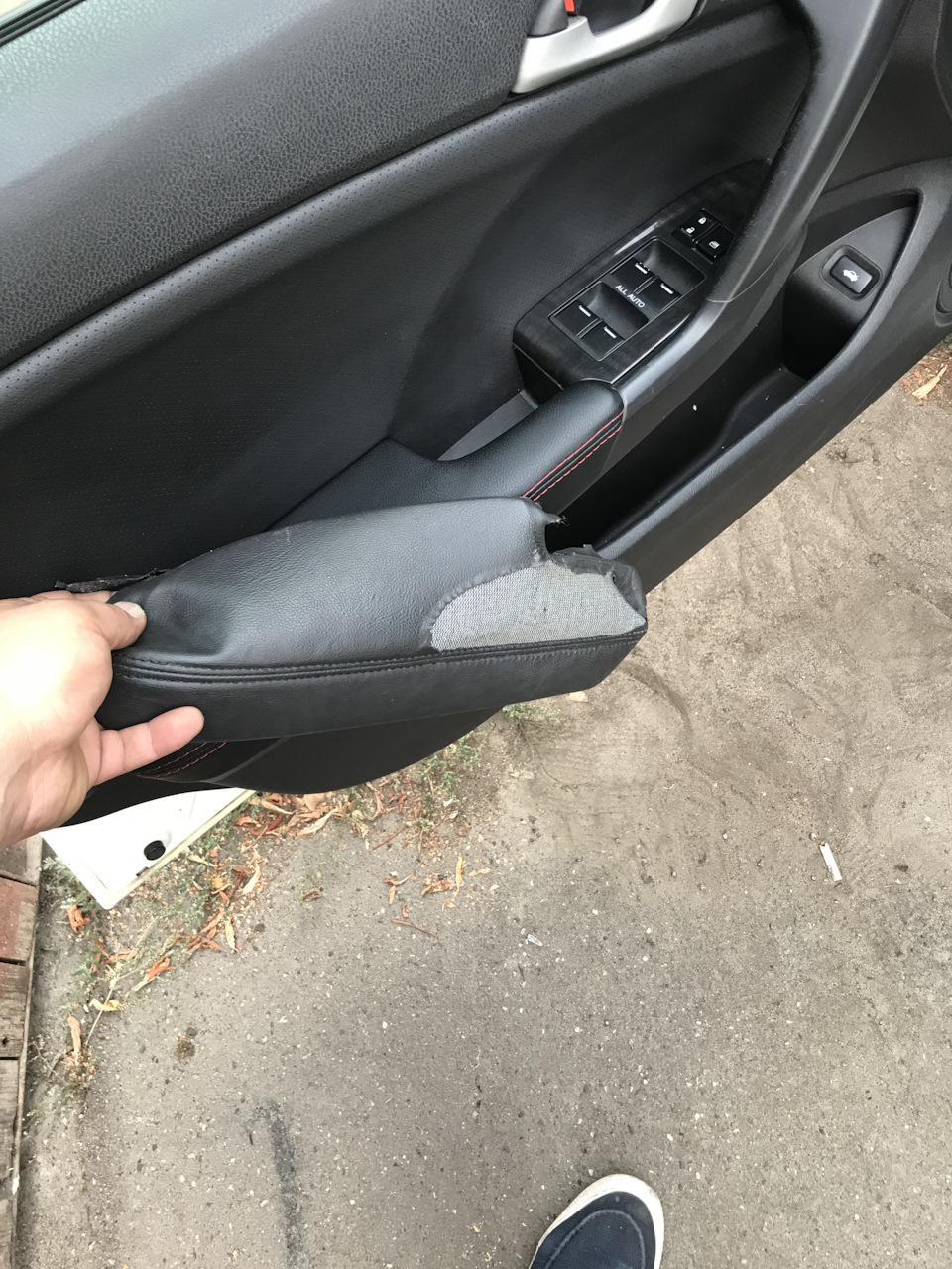 Перетягивание подлокотника - Honda Accord (8G), 2,2 л, 2010 года стайлинг DRIVE2