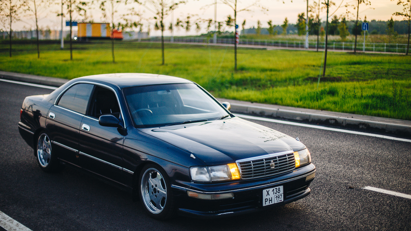 Toyota Crown 90