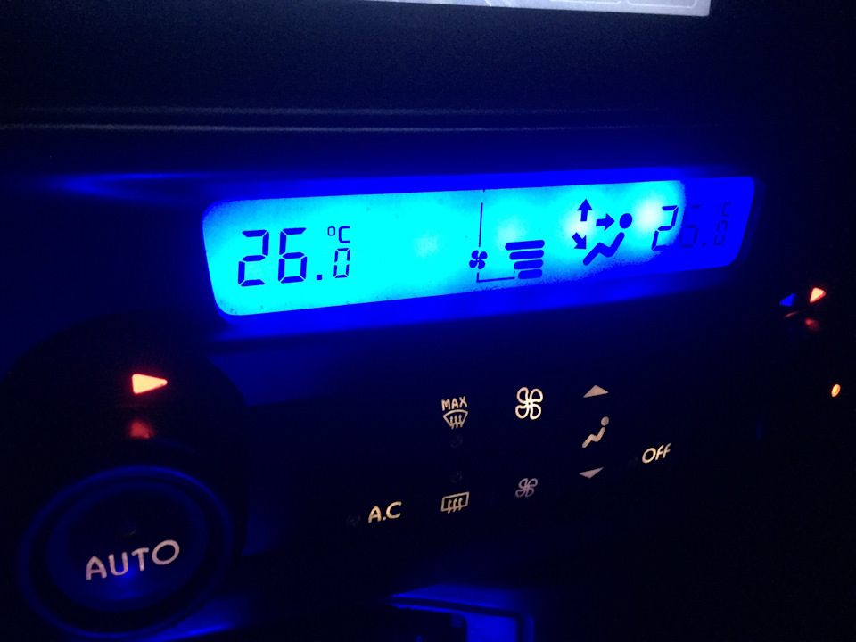 Не дует горячим воздухом из отопитель салона — Renault Laguna II, 1,8 л ...