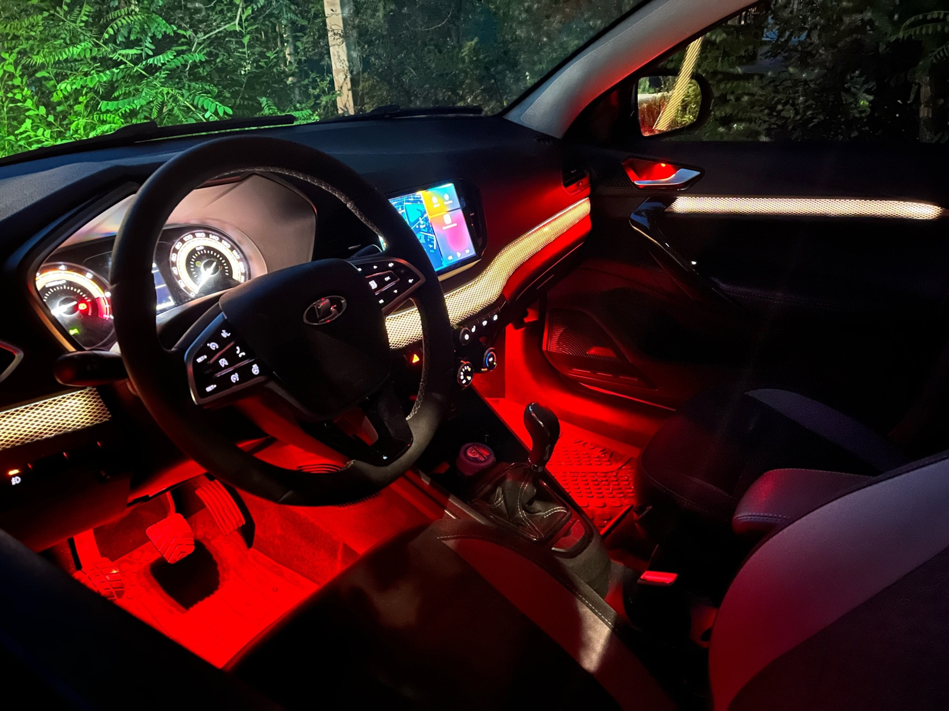 Самая атмосферная подсветка салона NG — Lada Vesta (NG), 1,6 л, 2023 ...
