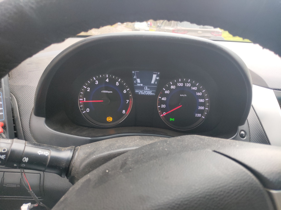Замена свечей зажигания — Hyundai Solaris (1G), 1,6 л, 2013 года ...