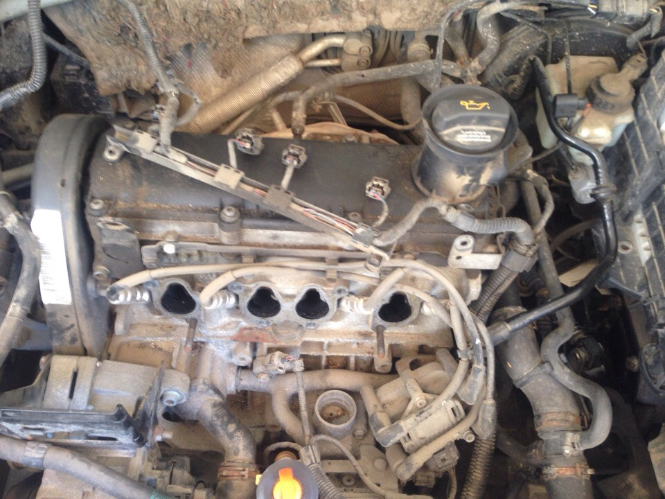 Поменял блин масло. Сорвал резьбу на впускном коллекторе — Skoda ...