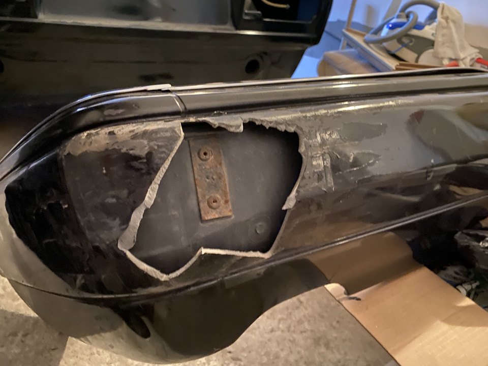 Пайка бамперов — Mercedes-Benz E-Class (W124), 2,2 л, 1995 года ...