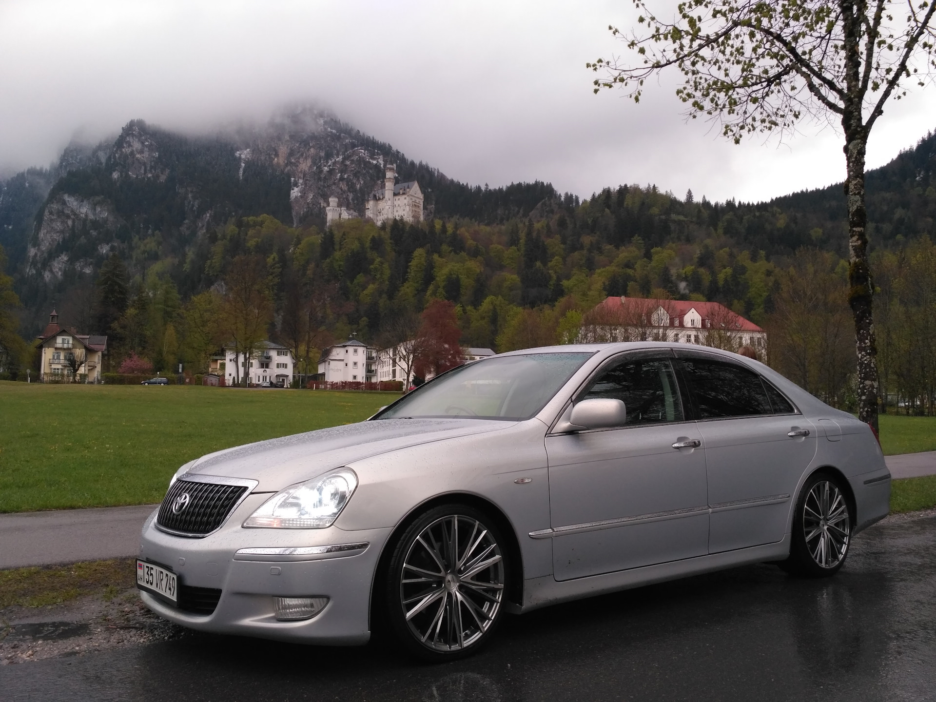 Toyota Crown Majesta 2004