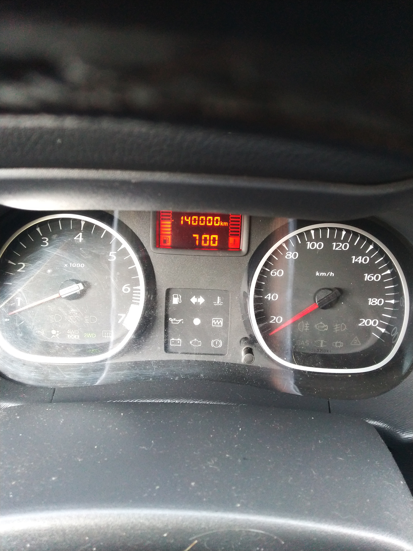 Какой пробег считается нормальным. Пробег 33. 100 тысяч пробега. Пробег 100000 км поло. 5 тыс пробега.