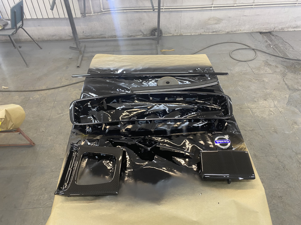 Антихром передней решетки и ламинация карбоном — Volvo XC90 (1G), 2,4 л ...