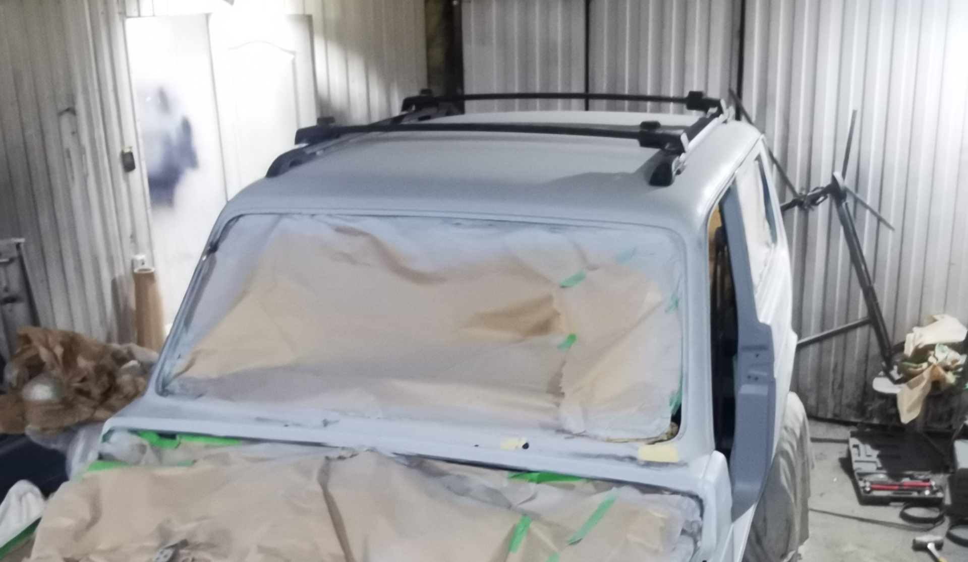 Установка рейлингов на крышу — Lada 4x4 3D, 2,1 л, 2008 года | стайлинг ...