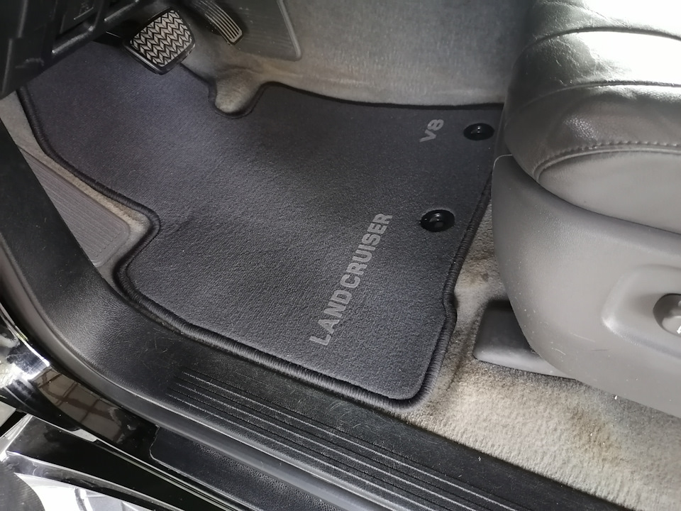 Летние оригинальные коврики — Toyota Land Cruiser 200, 4,5 л, 2010 года ...