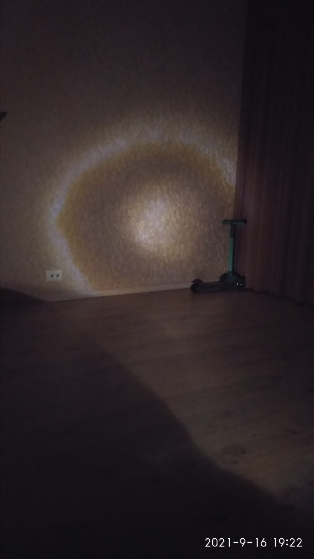 Замена лампочки в фонарике — Citroen Grand C4 Picasso (1G), 1,8 л, 2007 ...