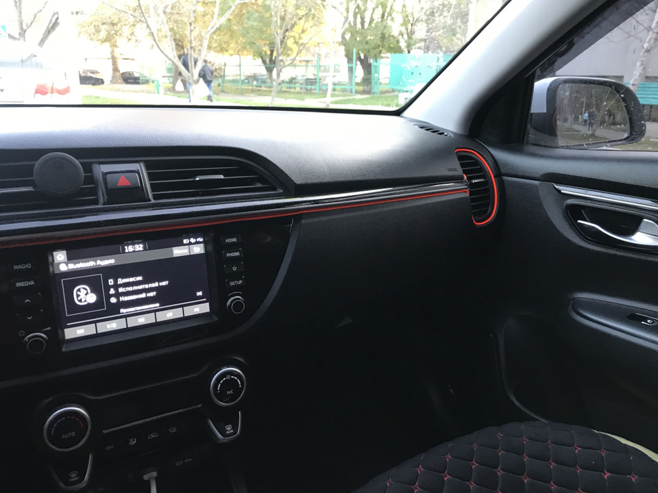 Неоновый шнур — KIA Rio (4G), 1,6 л, 2019 года | аксессуары | DRIVE2