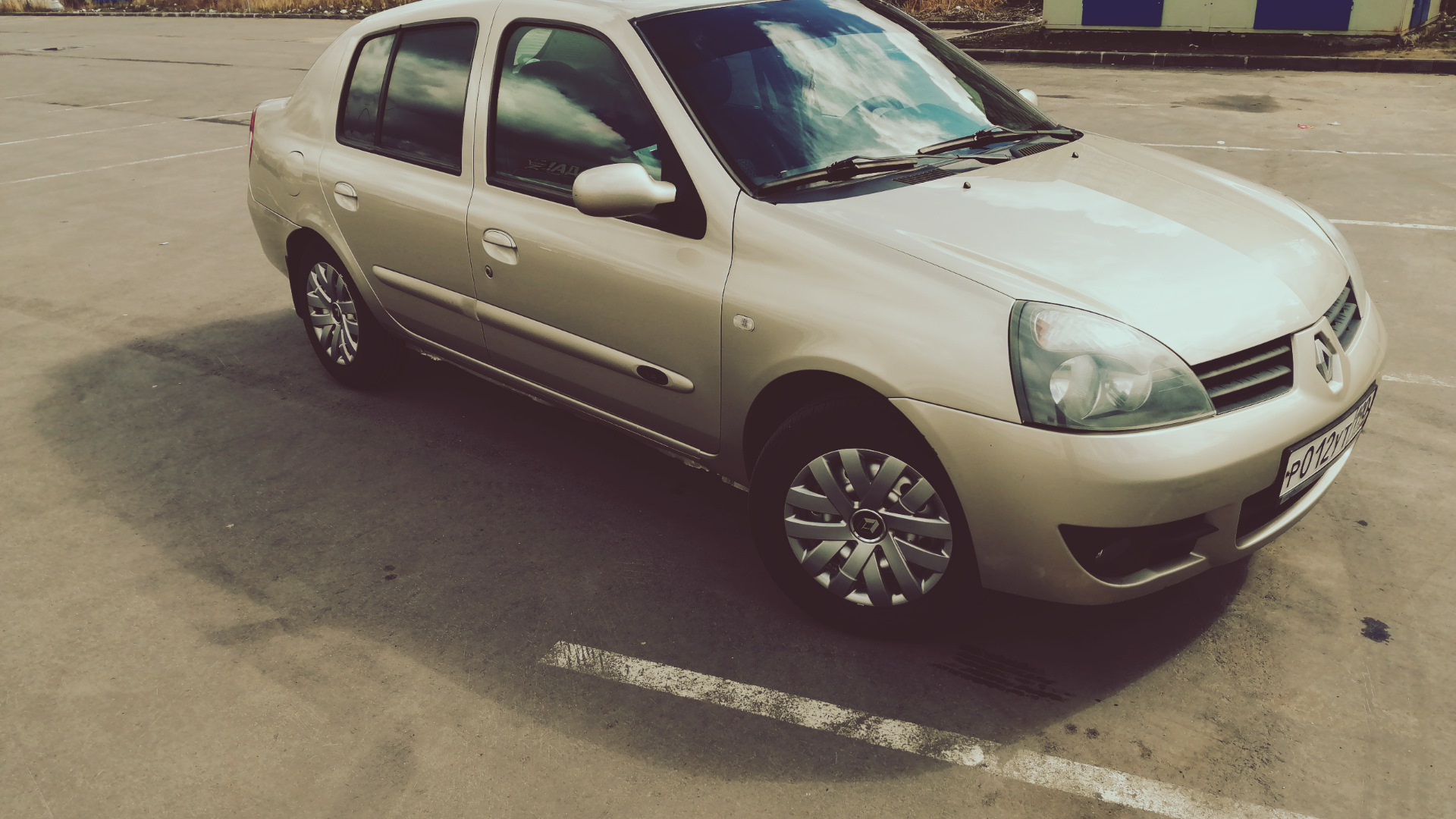 Renault Symbol 1.4 бензиновый 2006 | #поджопка на DRIVE2