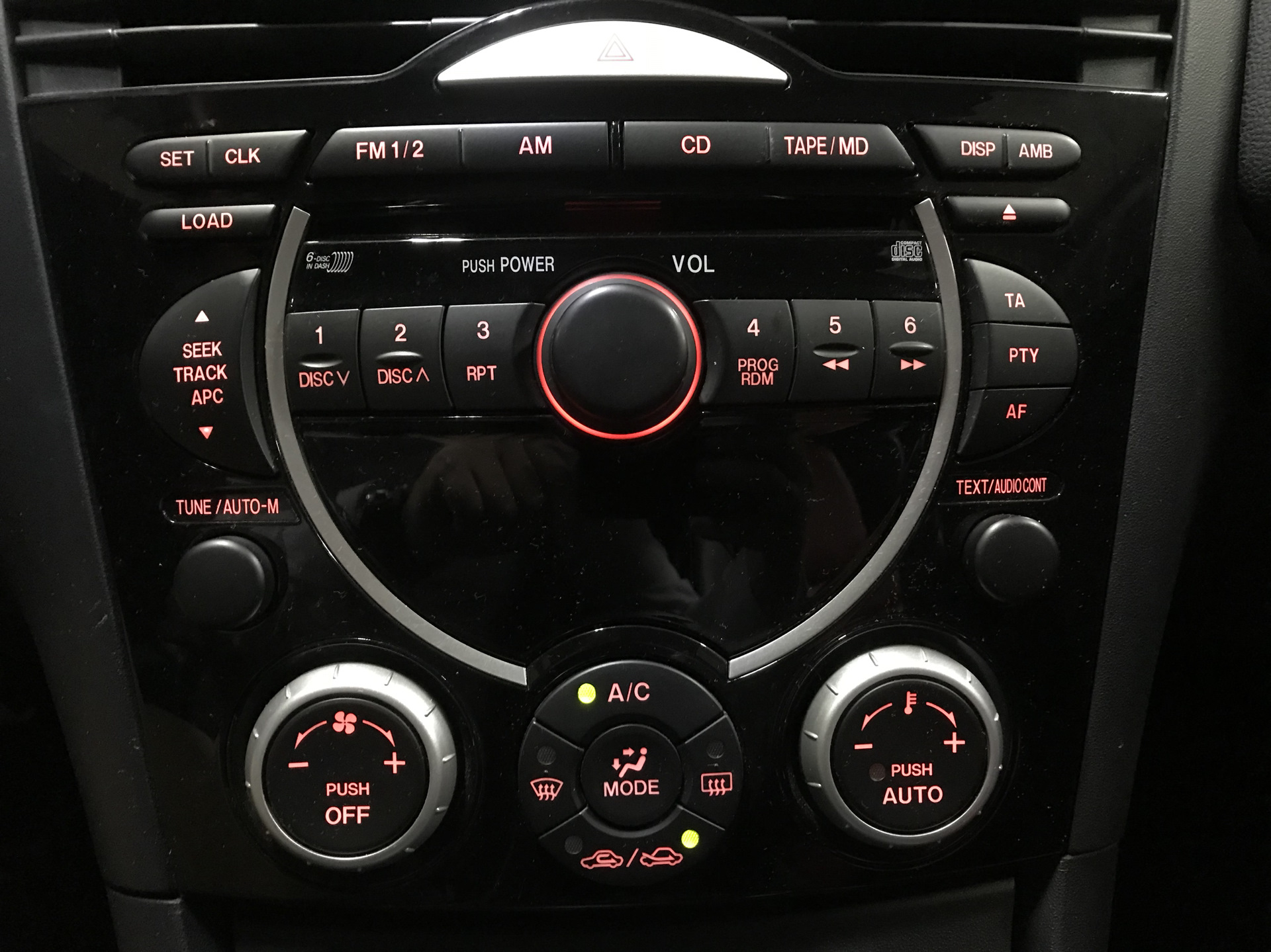Блютуз мазда 3. Mazda rx8 магнитола. Магнитола в Мазда RX-8. Магнитола Мазда 3 BK С блютузом. Аудиосистема rx8 аудиосистема Mazda.