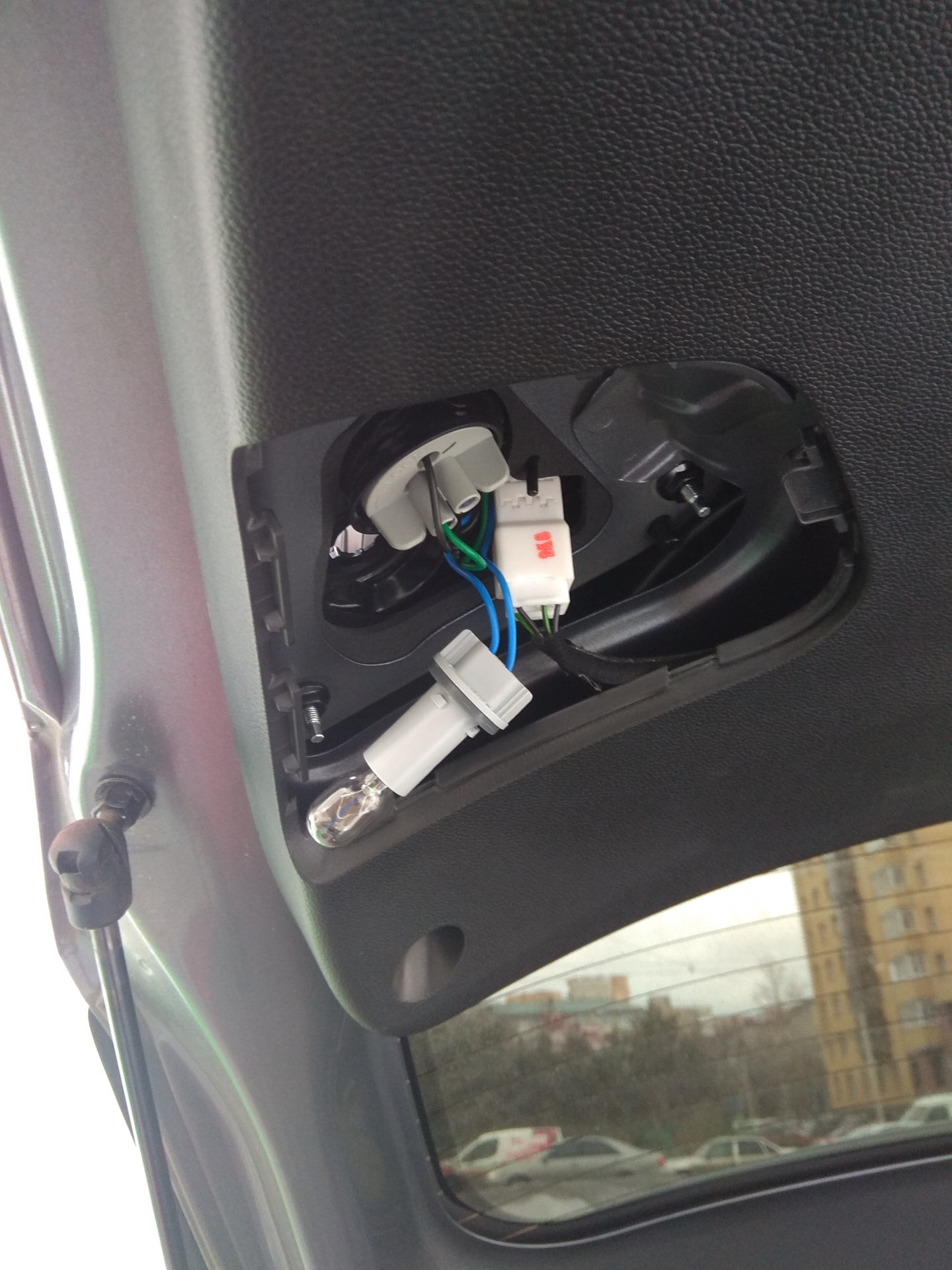 Замена ламп заднего хода на LED от LIGHT-LABEL. - Hyundai Creta (1G), 2 л, 2016 