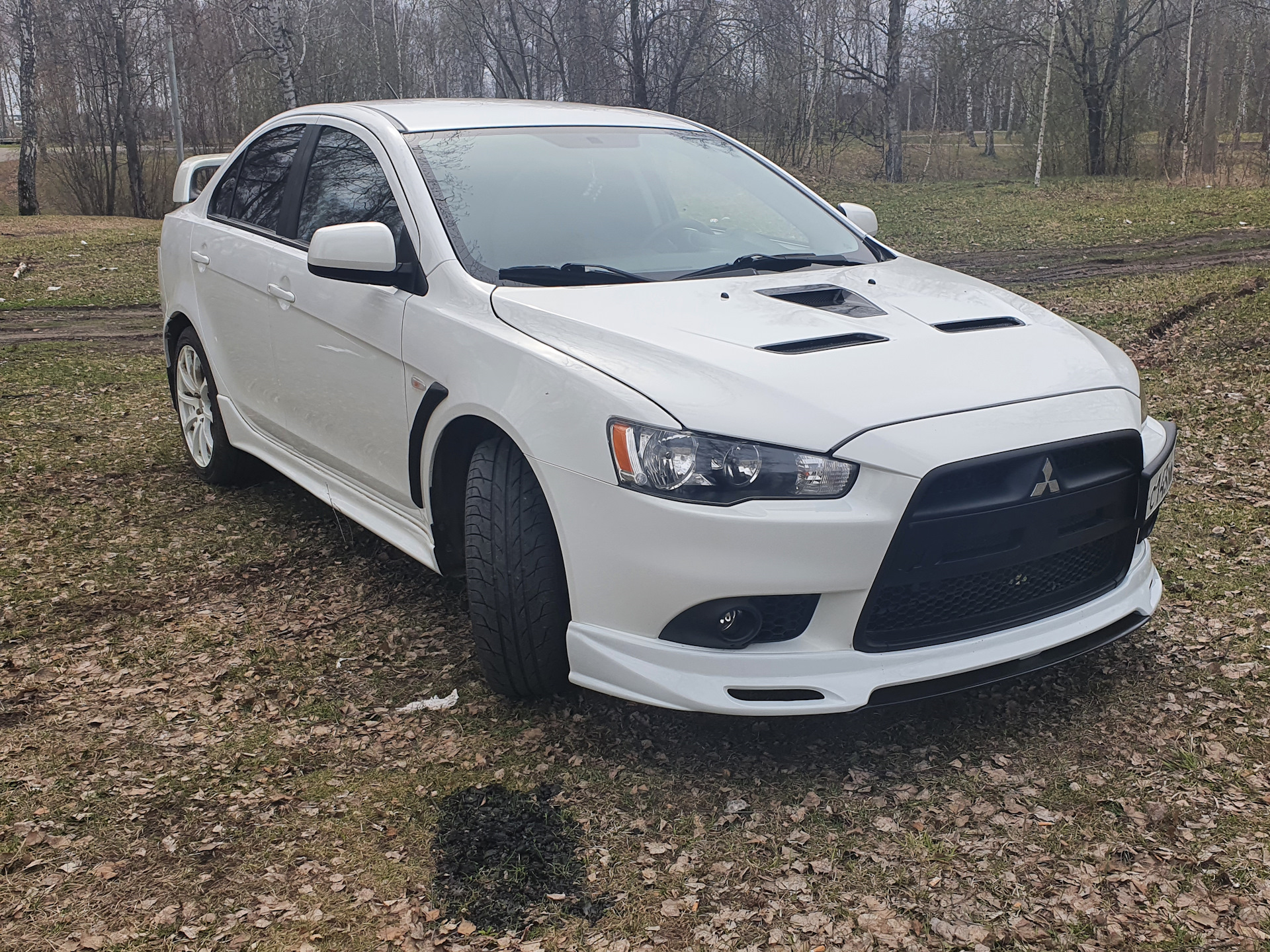 Лансер 10 1.5. Lancer 10 белый. Mitsubishi Lancer 10 White. Мицубиси Лансер 10 белый. Mitsubishi Lancer Evolution 10 Рестайлинг.