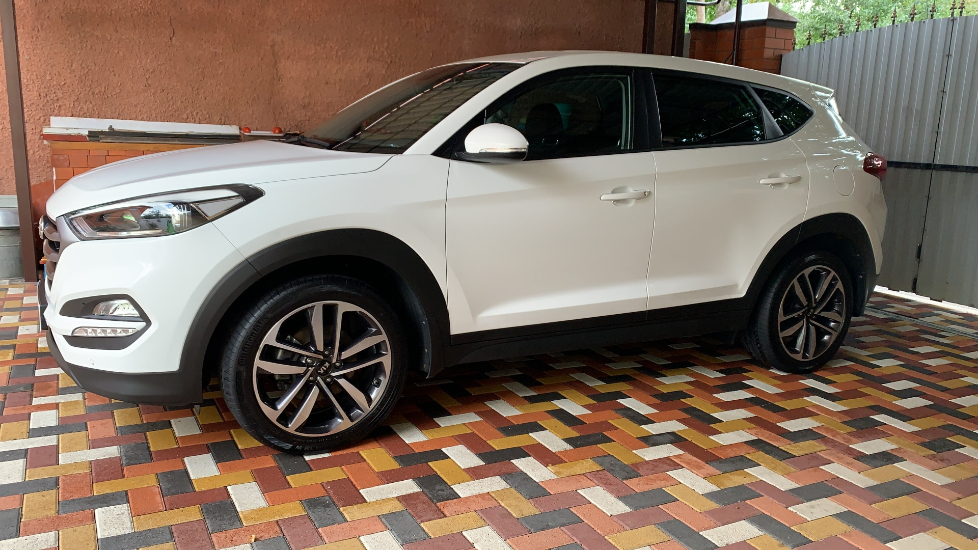 Поменял колеса R17 на R19 — Hyundai Tucson (TL), 2 л, 2016 года | колёсные  диски | DRIVE2