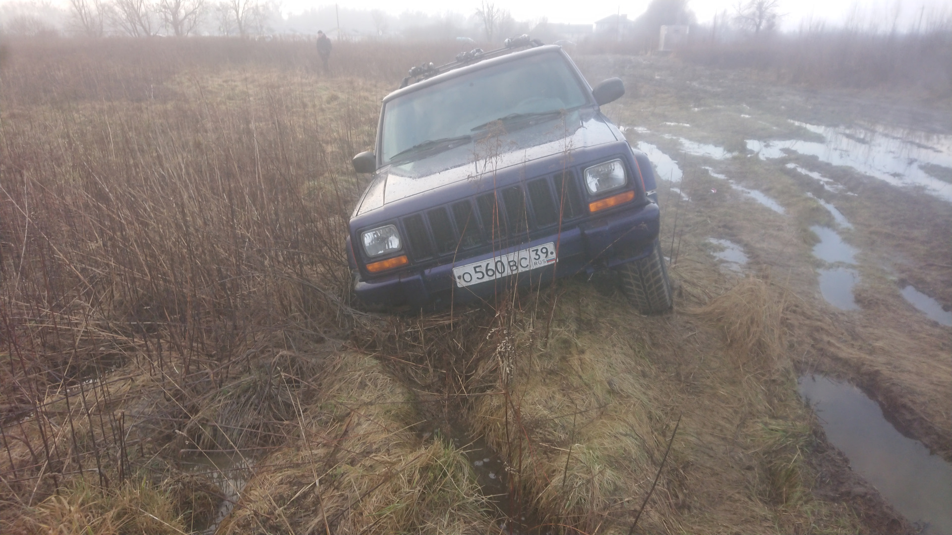 Поспешишь — людей насмешишь. Или отрицательная экономия времени… — Jeep  Cherokee (XJ), 4 л, 1999 года | эвакуация | DRIVE2