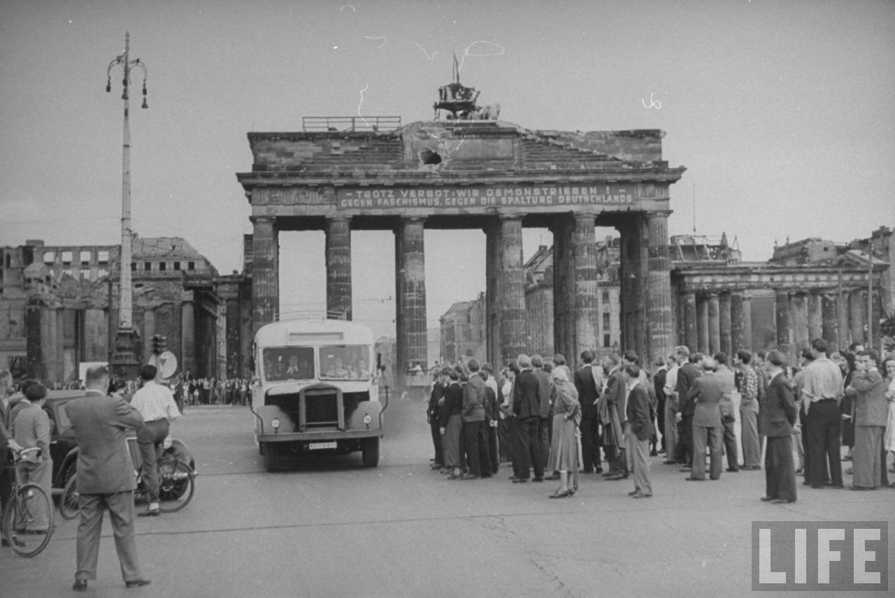 Послевоенная западная европа. Берлин 1948. Берлин 1948 год. Бранденбургские ворота 1949. Восточный Берлин 1948.