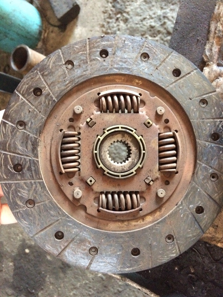 Замена комплекта сцепления акцент. Замена масла в коробке акцент — DRIVE2