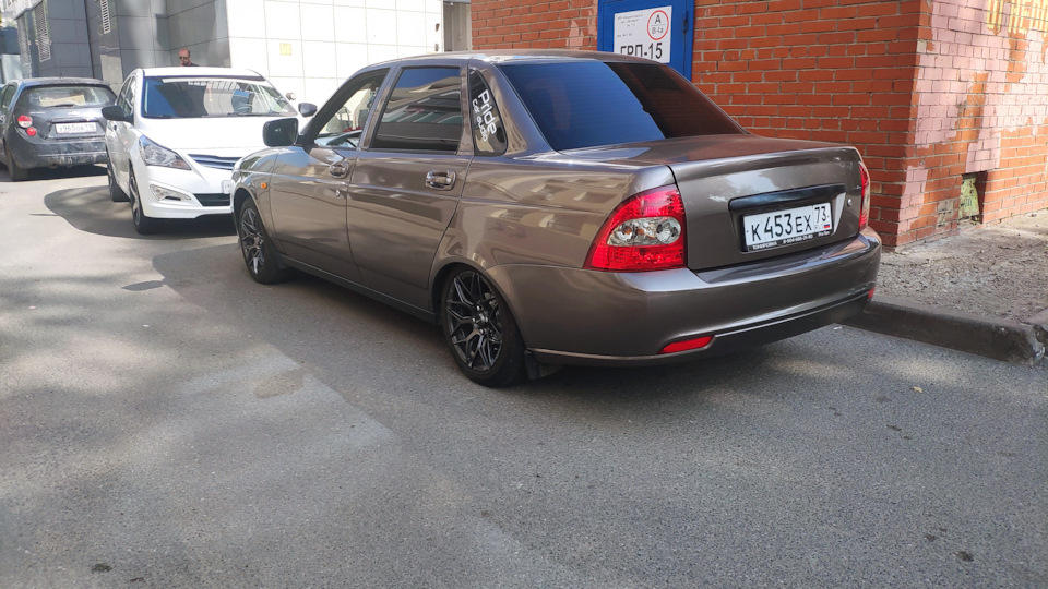 Чем оттереть антидождь. — Lada Приора седан, 1,6 л, 2018 года | мойка ...