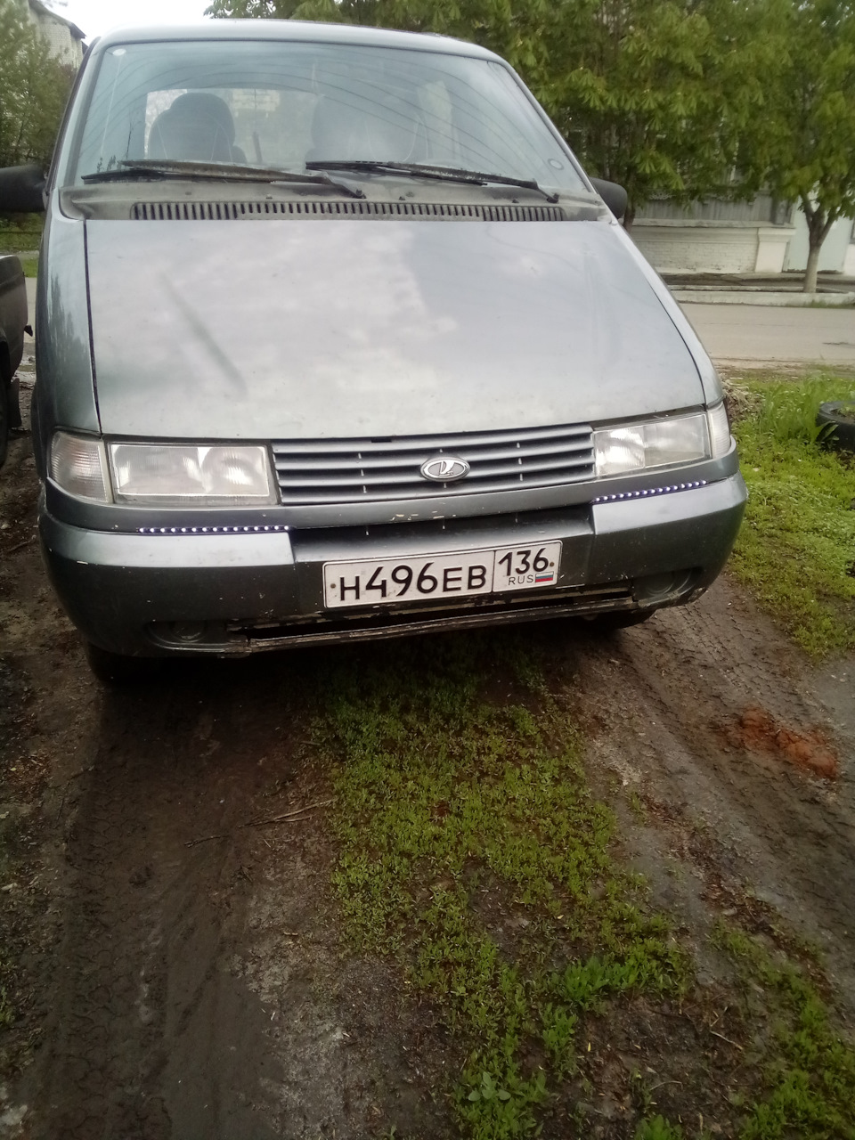 Следующим утром, дхо горит, но не светит. — Lada 2120 Надежда