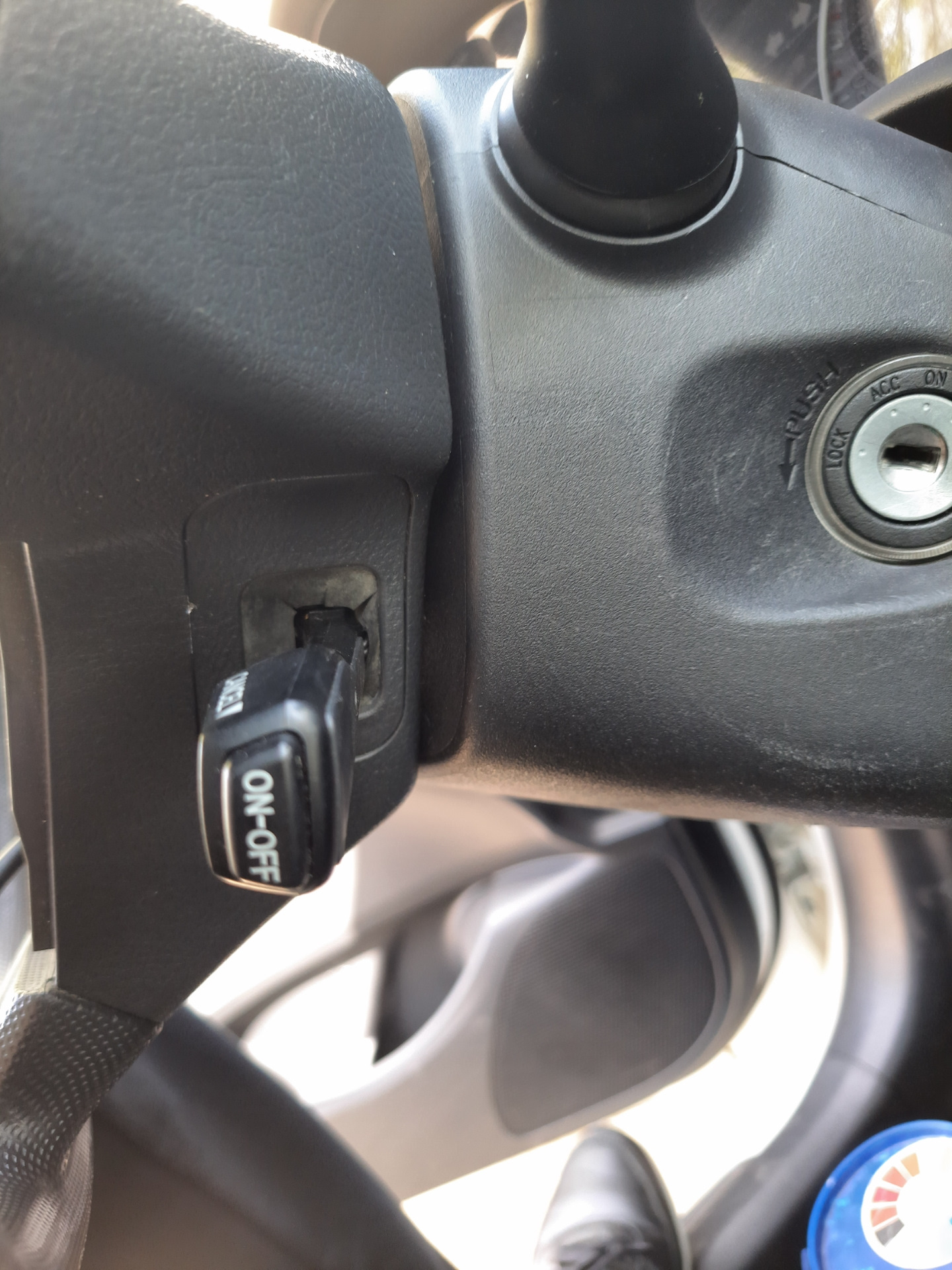 Покупка и установка подрулевого шлейфа и круиза в оригинале. — Toyota ...