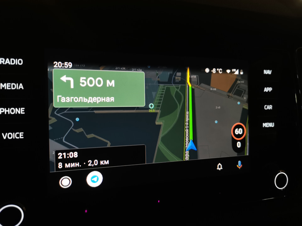 Будет ли обычный компас работать в автомобиле