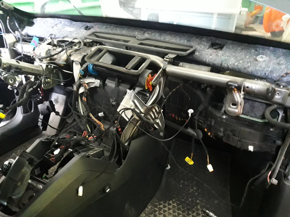 Фото в бортжурнале Volkswagen Jetta VI
