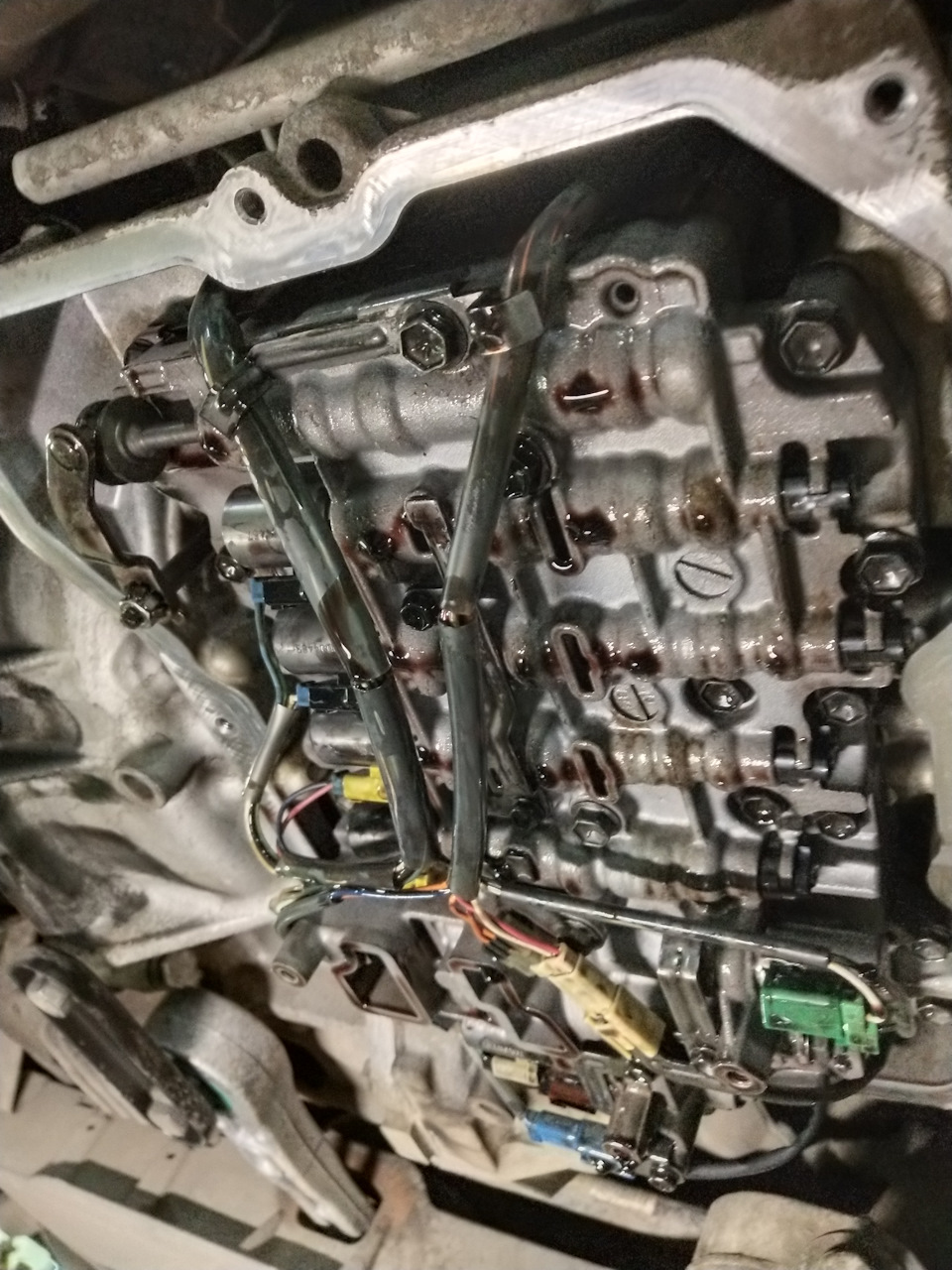 Частичная замена масла в АКПП и чистка дроссельной заслонки ...