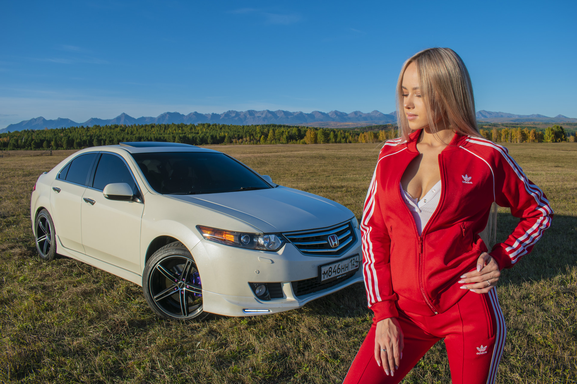 Honda Accord 8 девушка