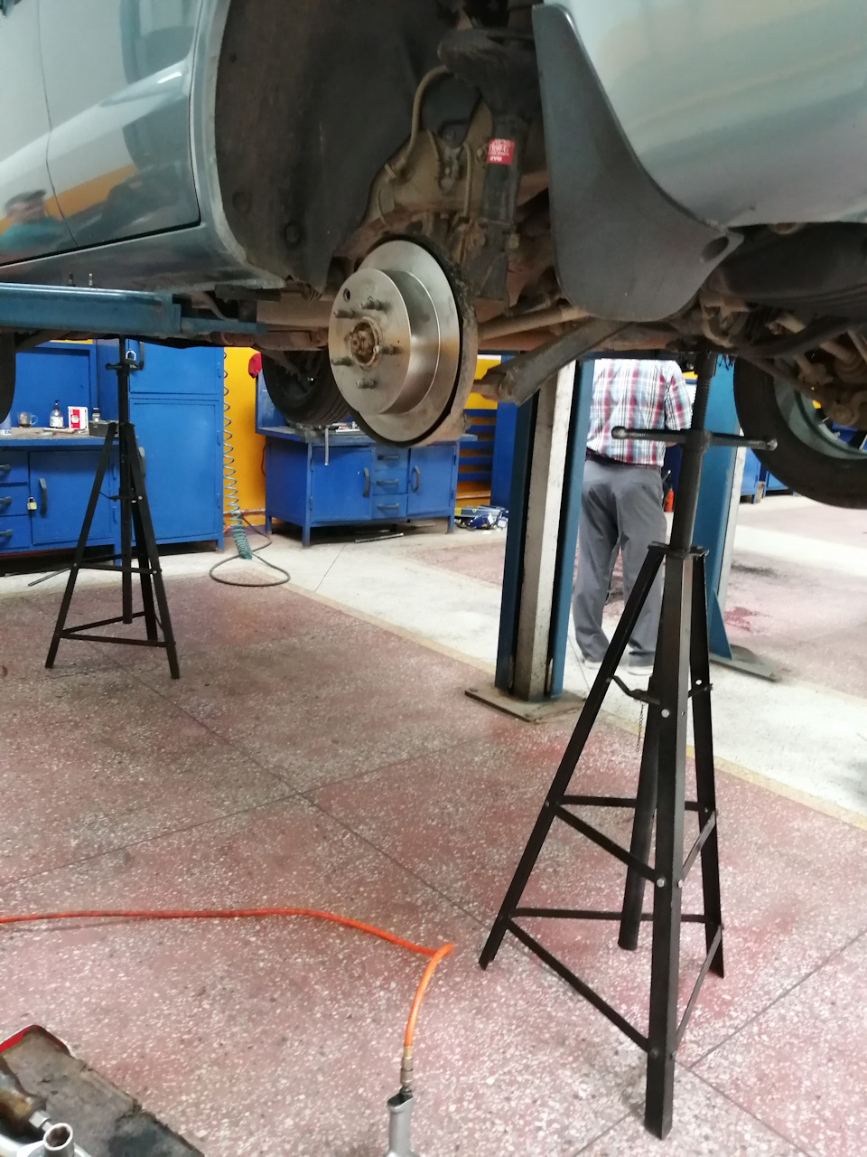 Перестал держать ручник, замена задних дисков и колодок. — Hyundai ...