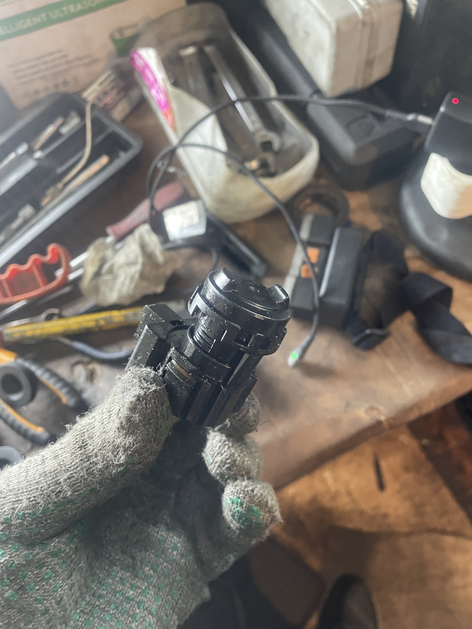 Кнопка кикдауна — Mercedes-Benz Vaneo (W414), 1,7 л, 2003 года | своими ...