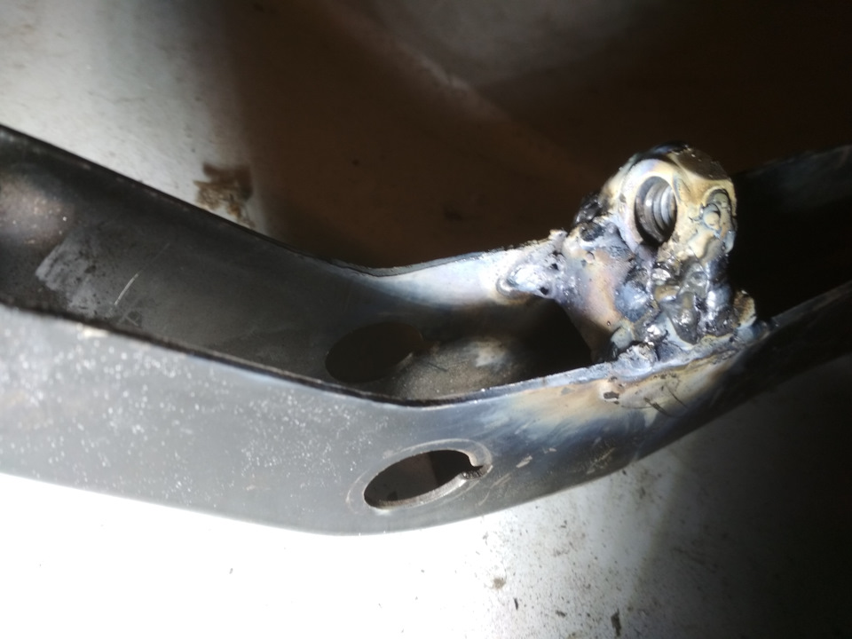 Заехал на эстакаду подтянуть сцепление — Ford Granada Mark II, 2,4 л ...