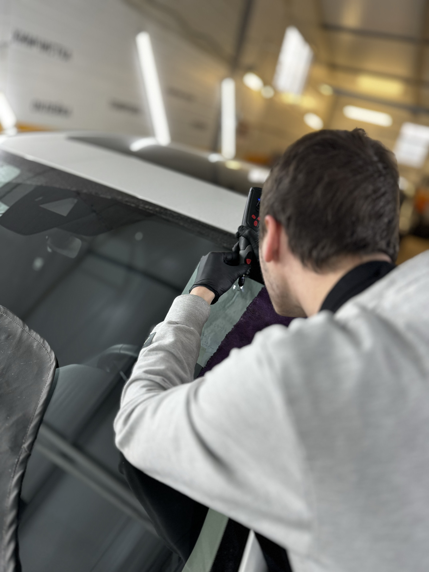 Ремонт скола лобового стекла. — Mazda 3 (4G) BP, 2 л, 2022 года ...