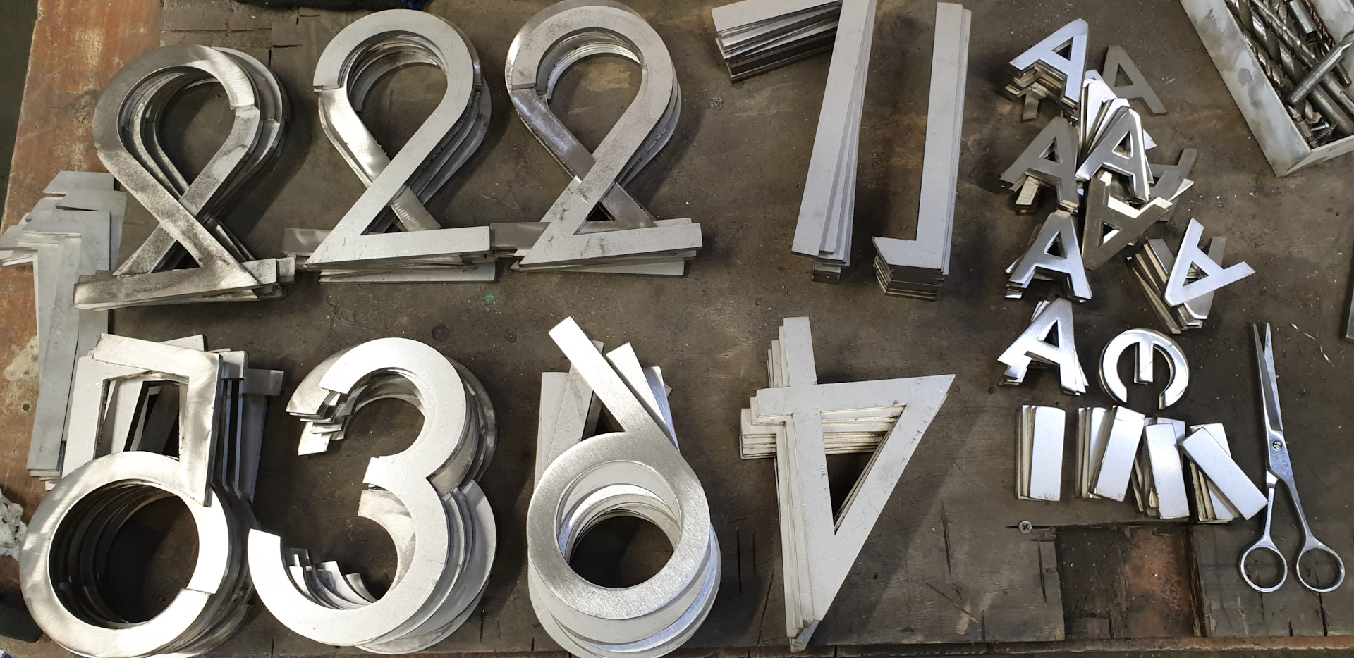 Гидроабразивная резка + декоративная шлифовка + полировка деталей из ...