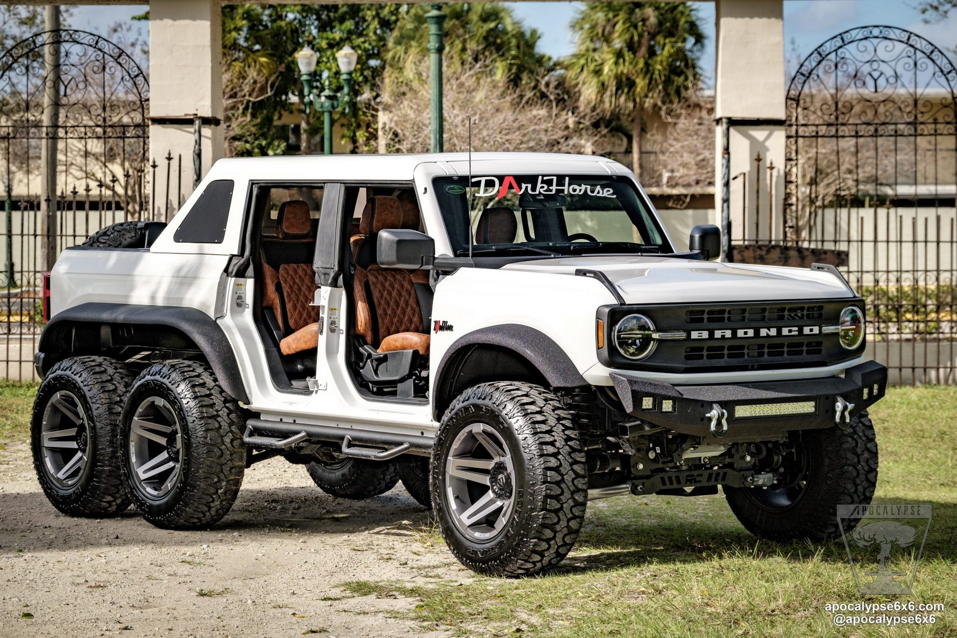 Ford Bronco 6x6