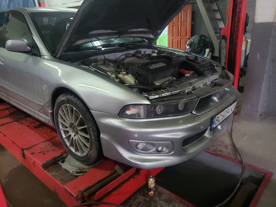 Заміна паливного фільтру — Mitsubishi Galant (8G), 2,5 л, 1999 года ...