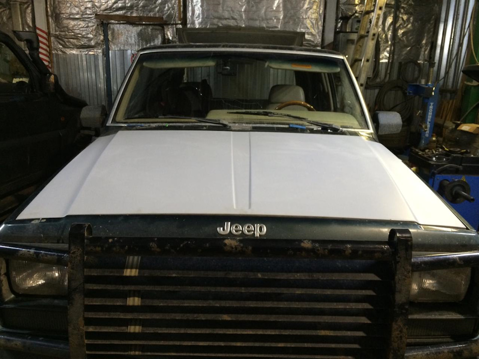 на машине — Jeep Cherokee (XJ)