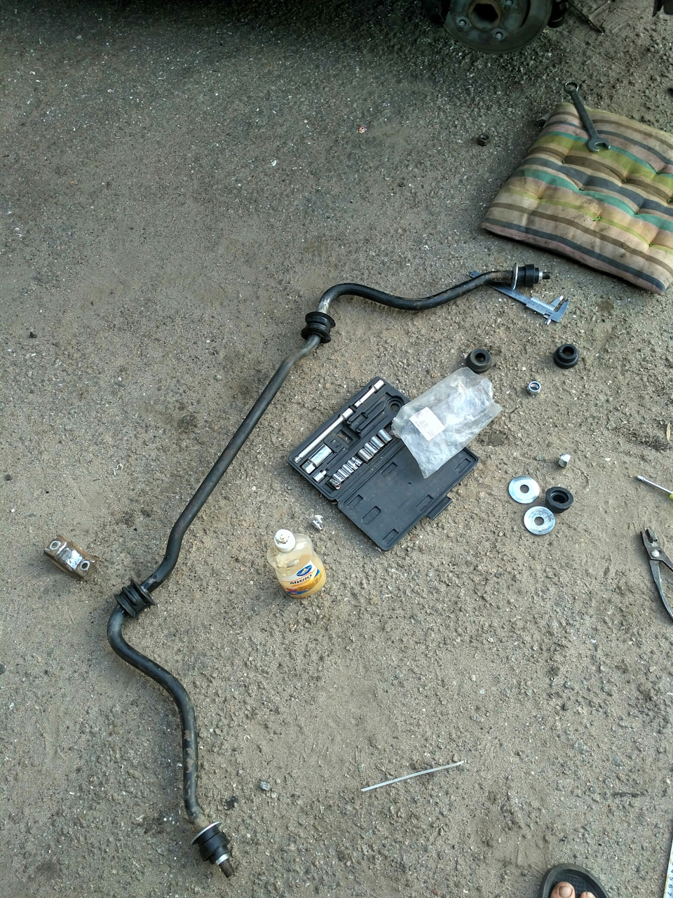 #6.Промыл дроссельную заслонку — Ford Focus II Hatchback, 1,6 л, 2011 ...