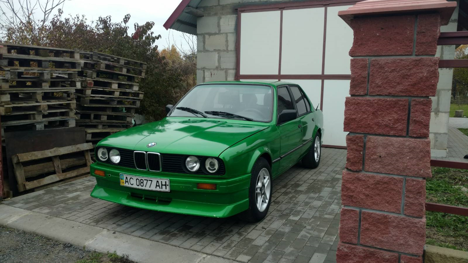 BMW 3 series (E30) 2.0 бензиновый 1986 | Світло зелена на DRIVE2