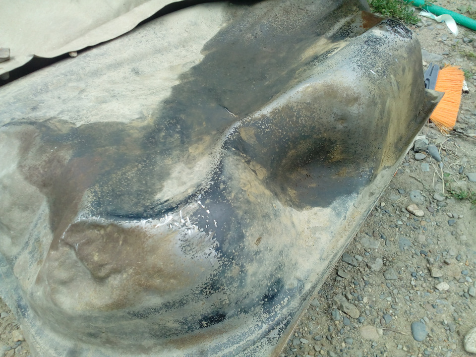 Вот такие вмятины мне достались от старых хозяев. — Toyota Harrier (1G)