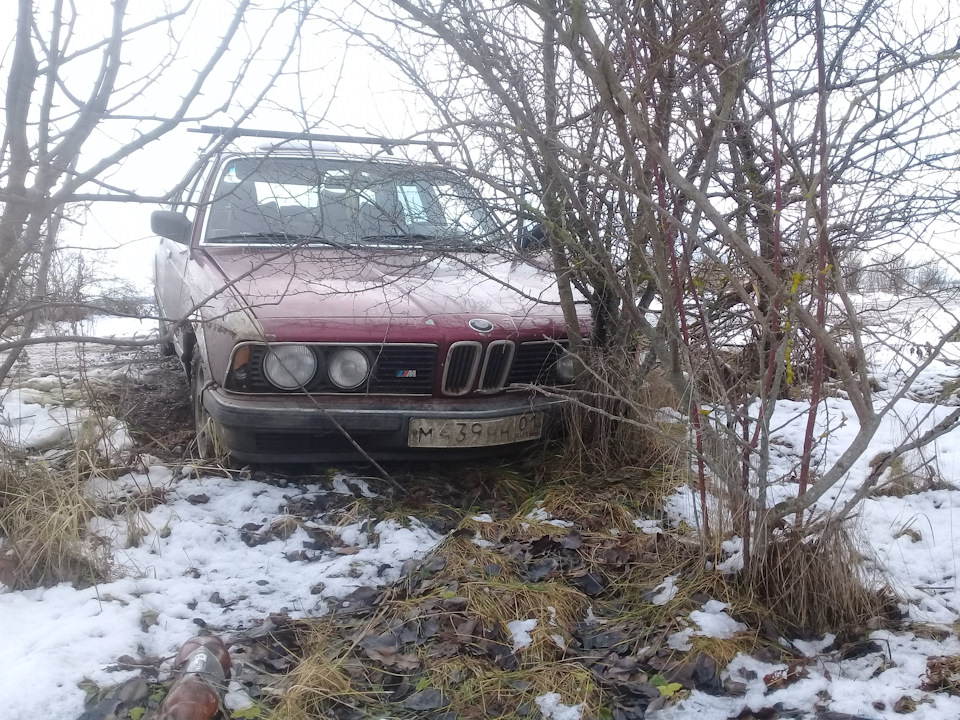 Фото в бортжурнале BMW 7 series (E23)