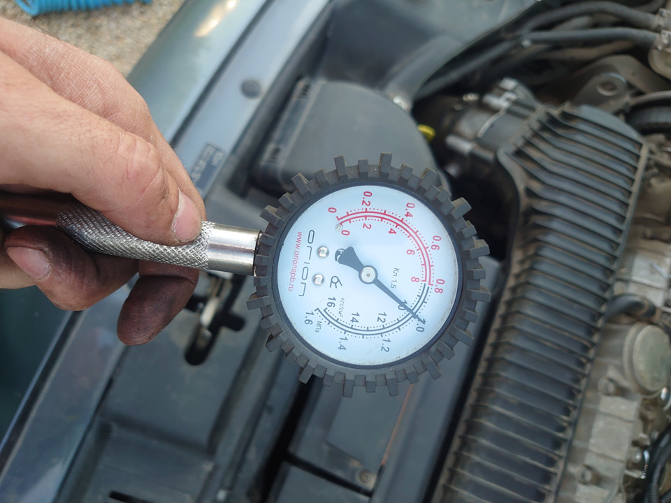 Замер компрессии и замена оплетки проводки на катушки VOLVO S40 T5 МКПП ...