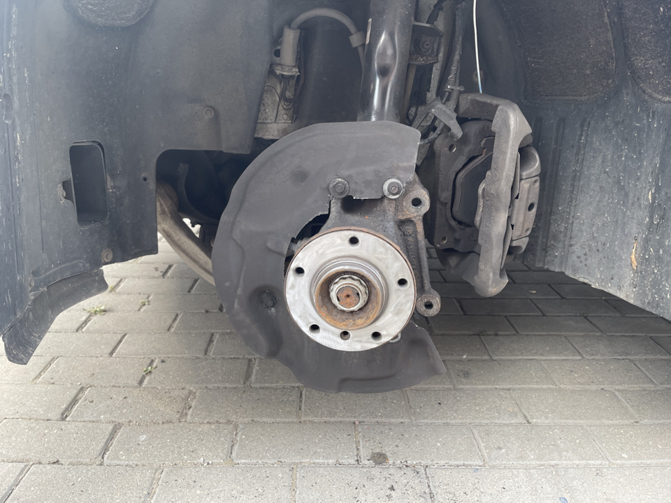 Фото в бортжурнале BMW 5 series (E60)