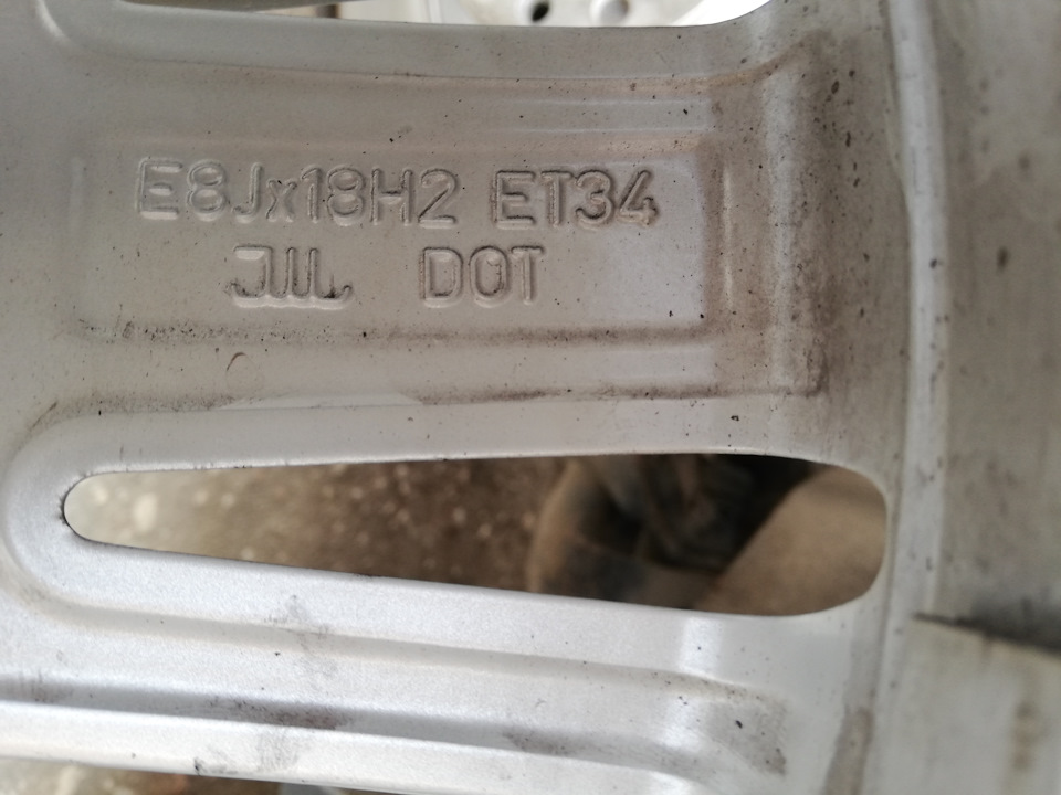 Фото в бортжурнале Audi A6 Avant (C6)