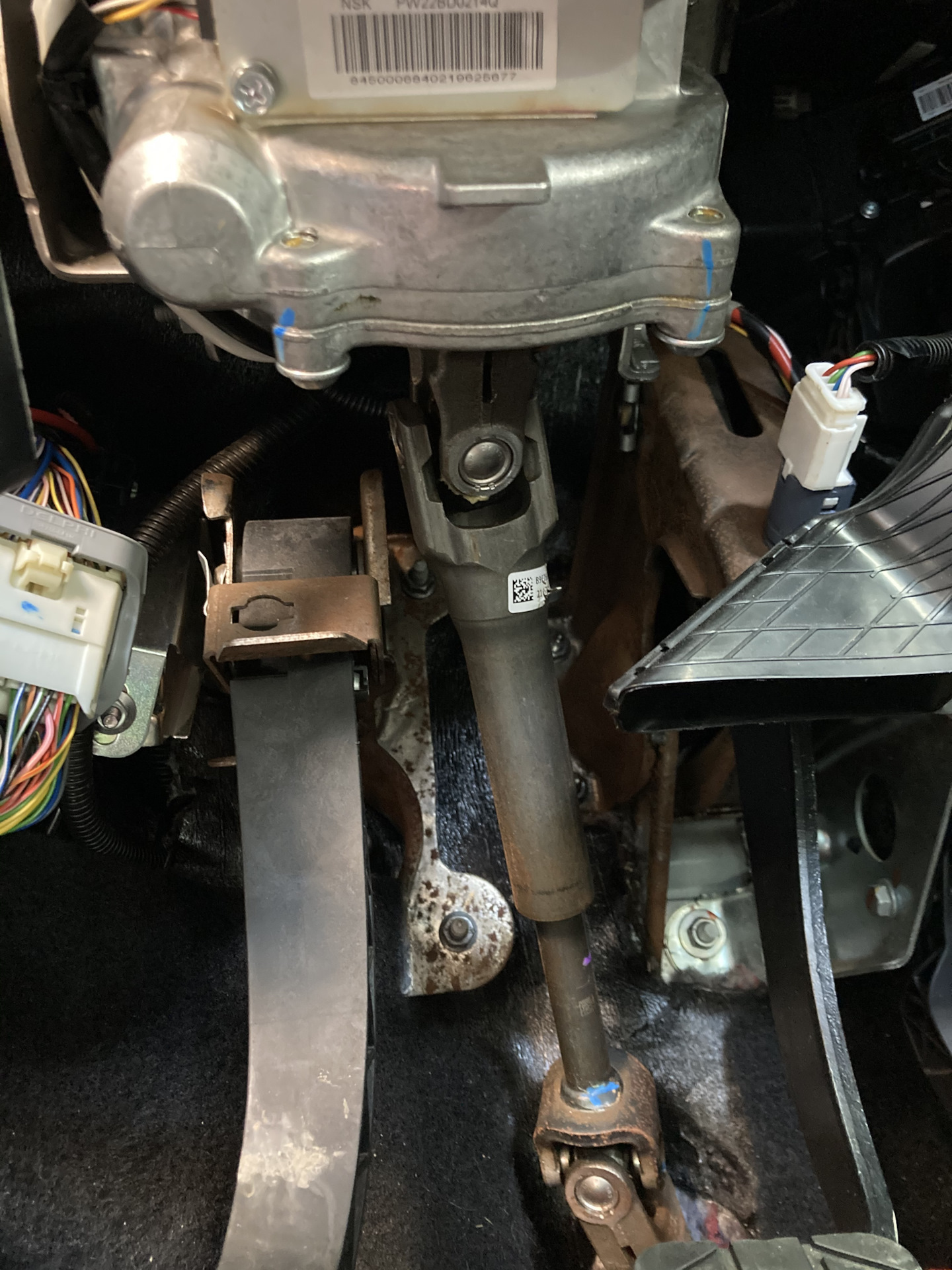 Где датчик сцепления? — Lada Vesta SW Cross (1G), 1,8 л, 2018 года ...