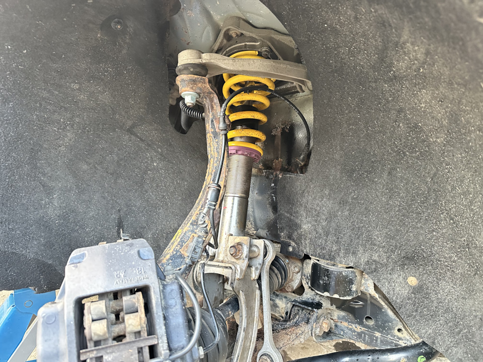 Фото в бортжурнале Volkswagen Touareg (1G)